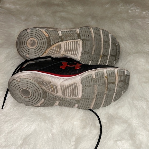 Men’s Under Armour | Charged Assert | Size 11.5 - Picture 3 of 5
